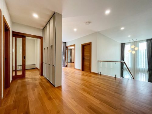 INTERIOR 13 (1)